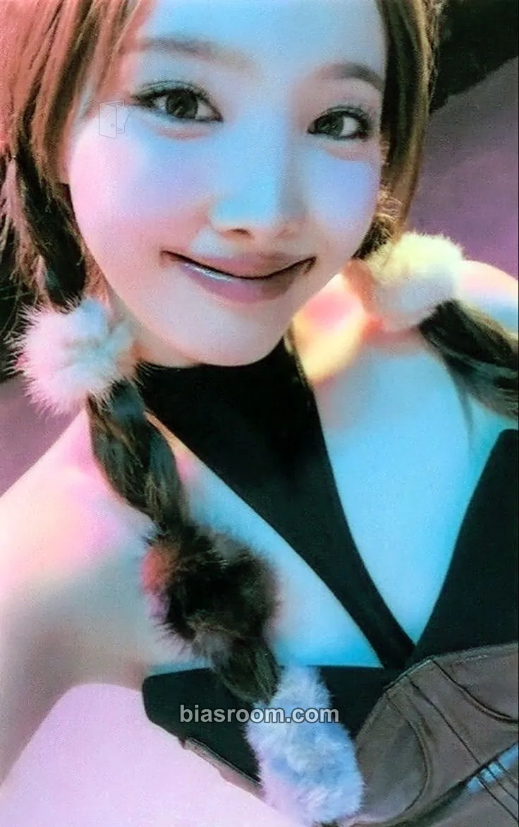 Nayeon Ready To Be Photocard - TWICE - TWICE K-pop photocard