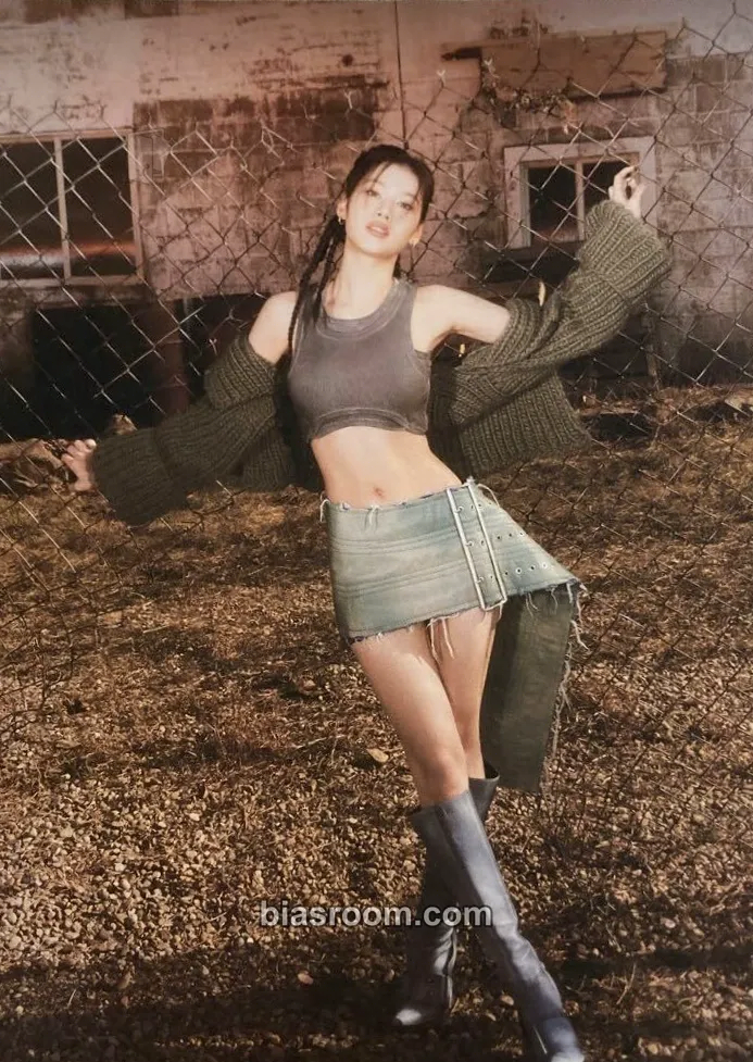 Sana Ready To Be Photocard - TWICE - TWICE K-pop photocard