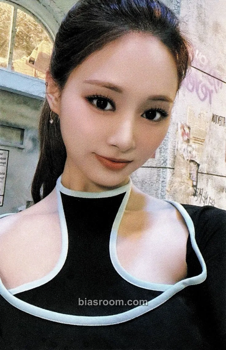 Tzuyu Ready To Be Photocard - TWICE - TWICE K-pop photocard