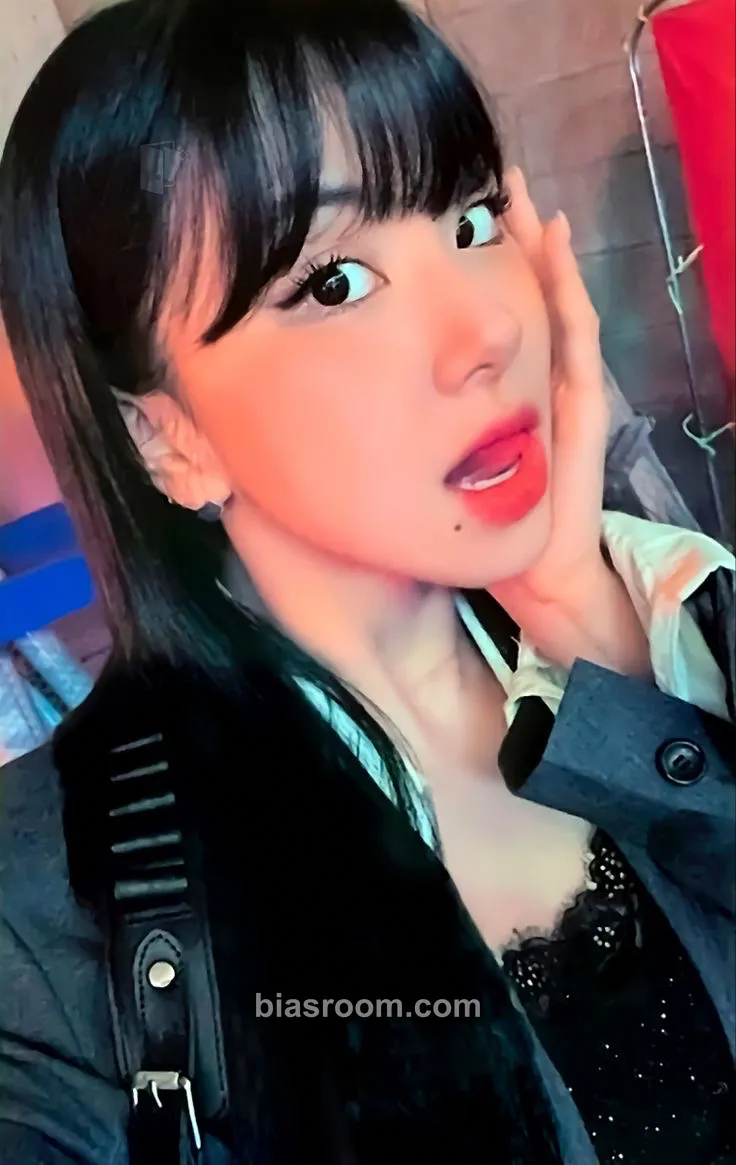 Chaeyoung BETWEEN 1&2 Photocard - TWICE - TWICE K-pop photocard