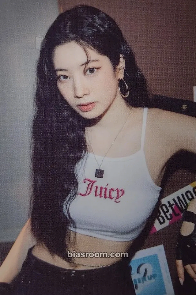 Dahyun Once Again (8th Anniversary) Photocard - TWICE - TWICE K-pop photocard