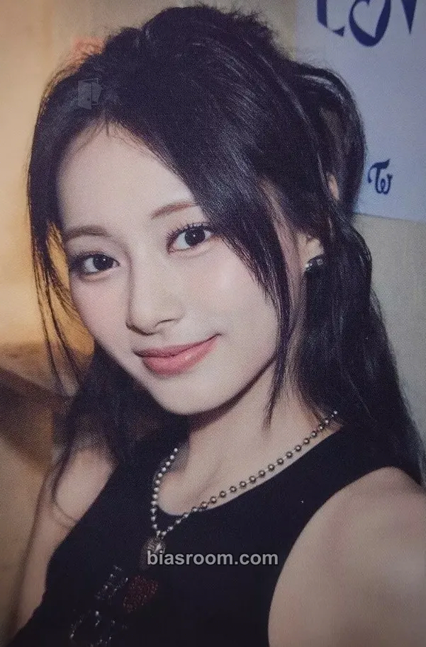 Tzuyu Once Again (8th Anniversary) Photocard - TWICE - TWICE K-pop photocard