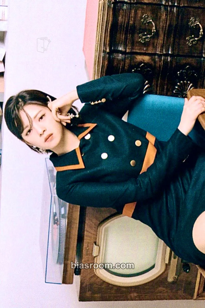 Jeongyeon ONCE Halloween 2 (4th Anniversary) Photocard - TWICE - TWICE K-pop photocard