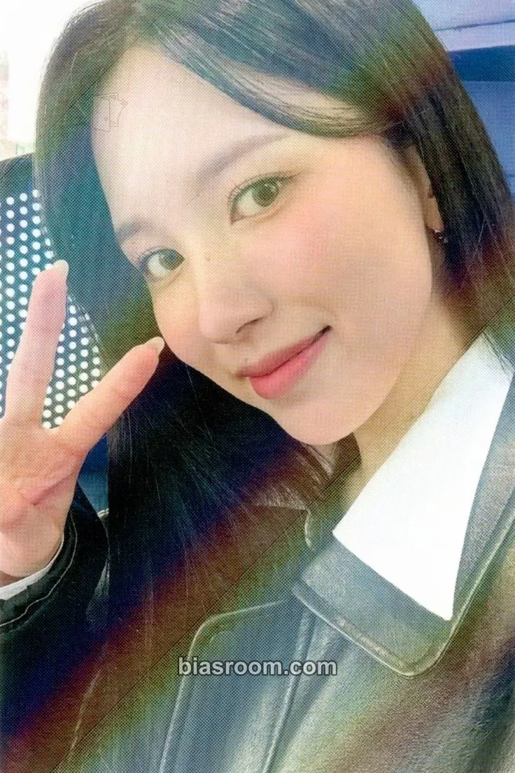 Mina TWICE 5th World Tour Ready to Be Photocard - TWICE - TWICE K-pop photocard