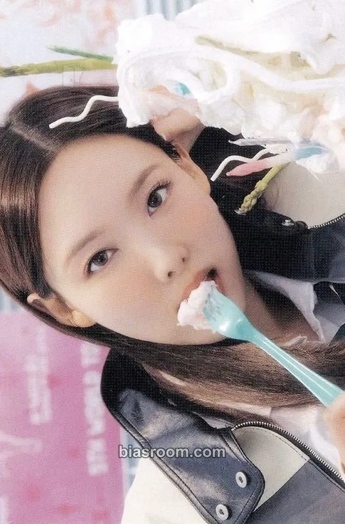 Nayeon TWICE 5th World Tour Ready to Be Photocard - TWICE - TWICE K-pop photocard