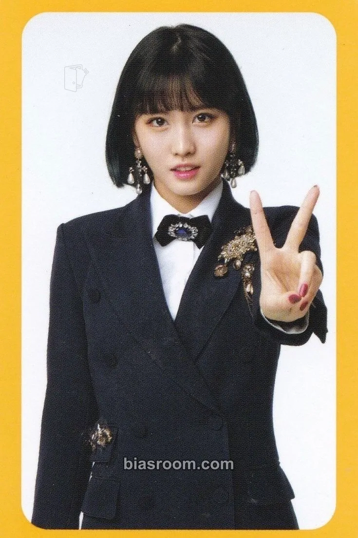 Momo ONCE Fanclub 2nd Generation Photocard - TWICE - TWICE K-pop photocard