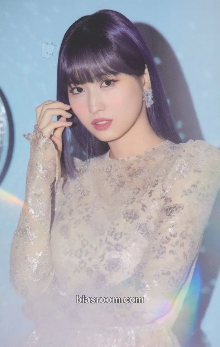 Momo 2021 Japan Season's Greetings: ON & OFF Photocard - TWICE - TWICE K-pop photocard