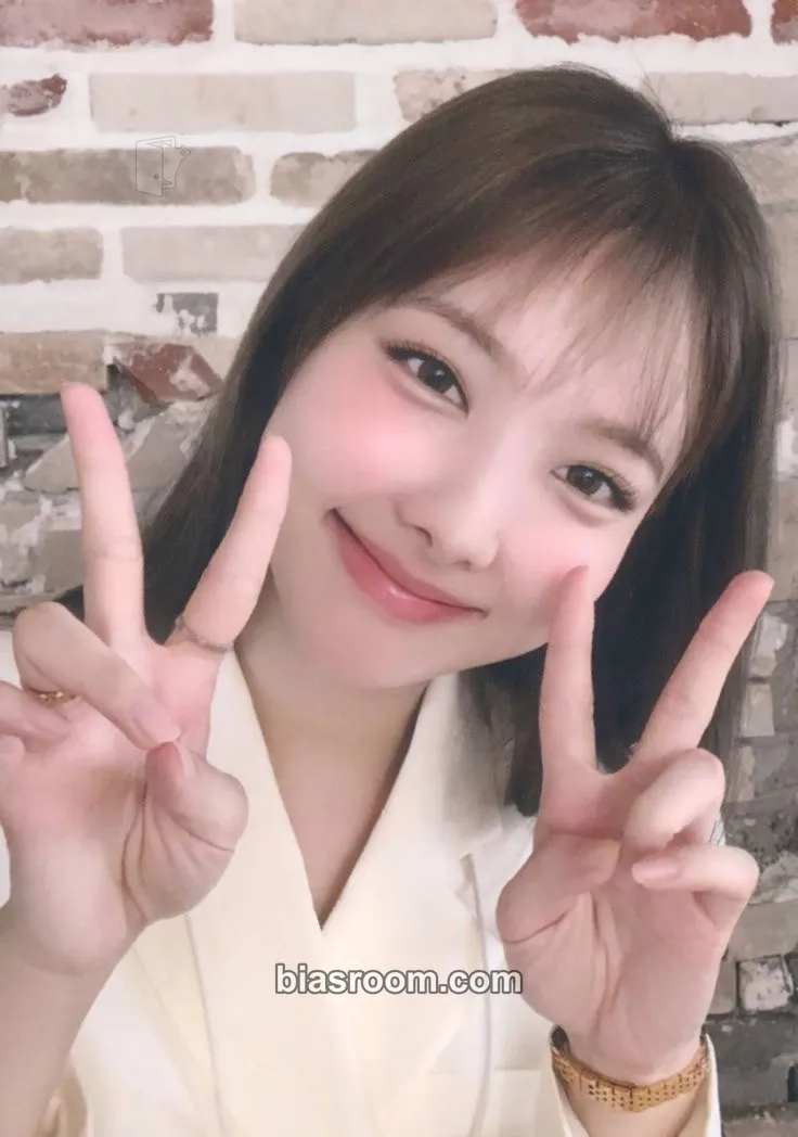 Nayeon 2023 Japan Season's Greetings: SECRET LIFE @OFFICE Photocard - TWICE - TWICE K-pop photocard