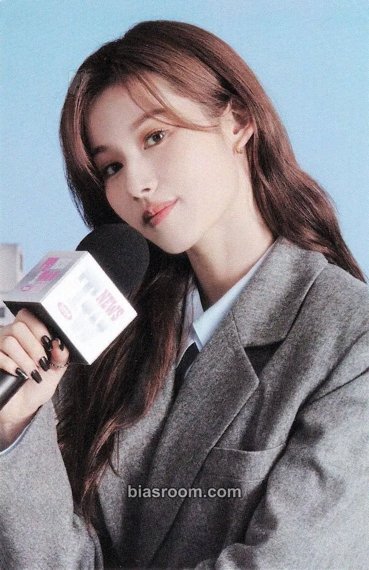 Sana 2024 Season’s Greetings: Twice News Room Photocard - TWICE - TWICE K-pop photocard