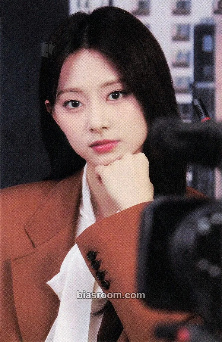 Tzuyu 2024 Season’s Greetings: Twice News Room Photocard - TWICE - TWICE K-pop photocard