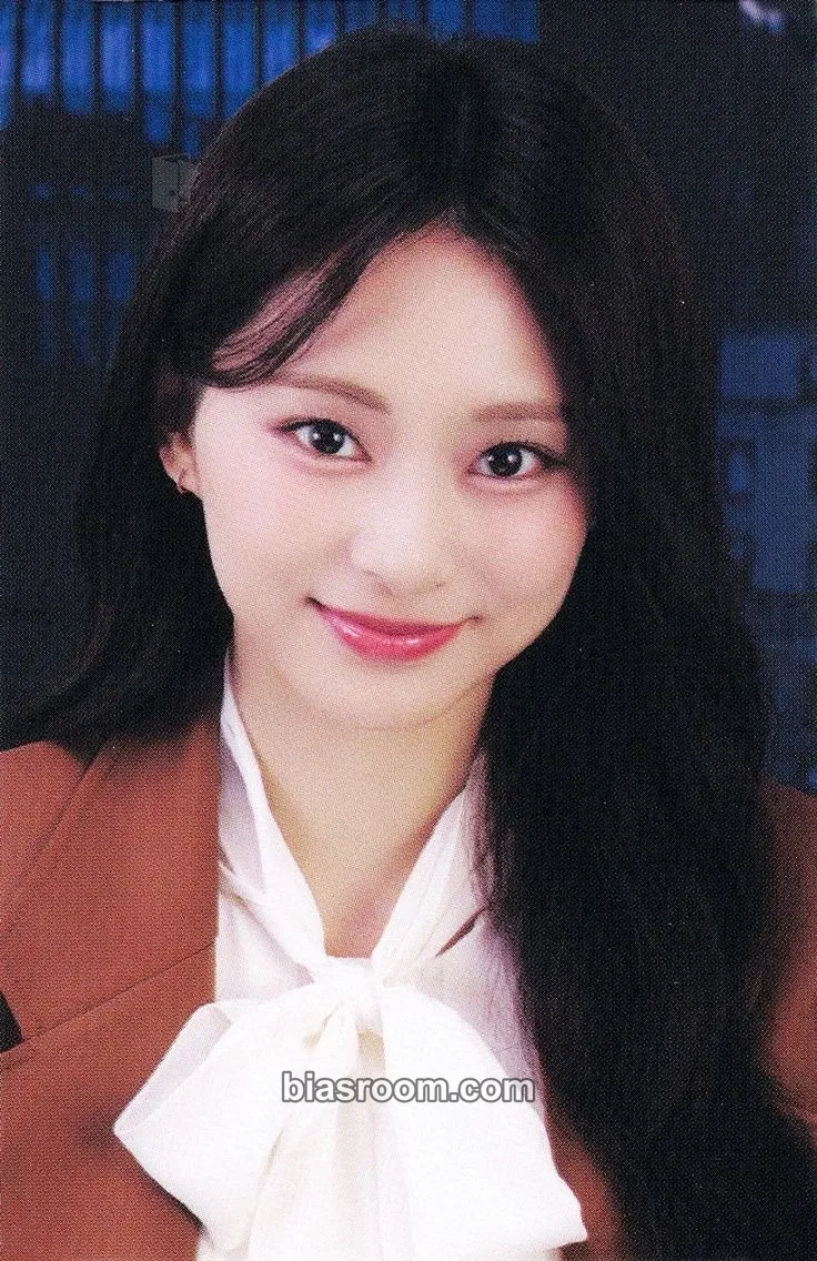 Tzuyu 2024 Season’s Greetings: Twice News Room Photocard - TWICE - TWICE K-pop photocard