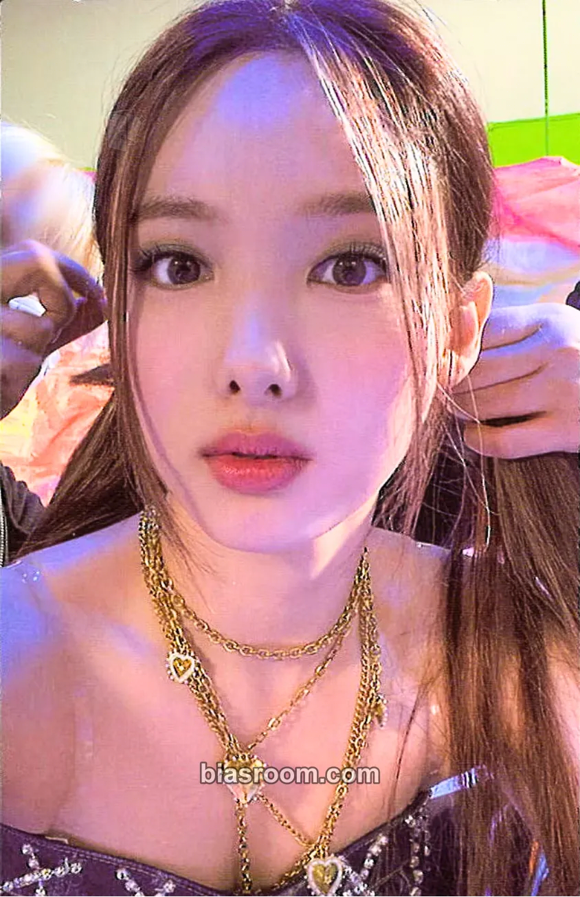 Nayeon Eyes Wide Open Photocard - TWICE - TWICE K-pop photocard