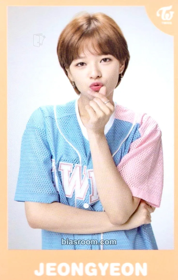 Jeongyeon Twice 1st Tour: Twiceland - The Opening Photocard - TWICE - TWICE K-pop photocard