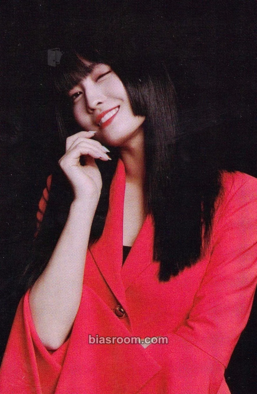 Momo TWICE 3rd World Tour TWICELIGHTS Photocard - TWICE - TWICE K-pop photocard