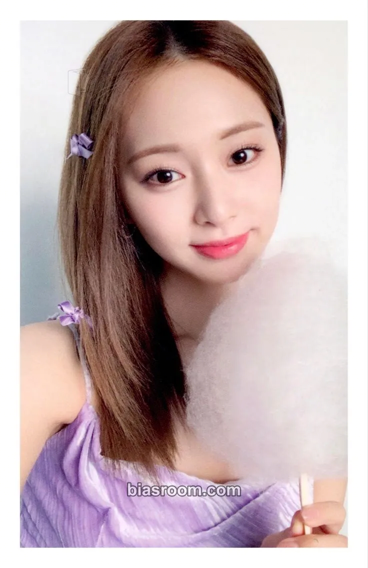 Tzuyu Hare Hare Photocard - TWICE - TWICE K-pop photocard