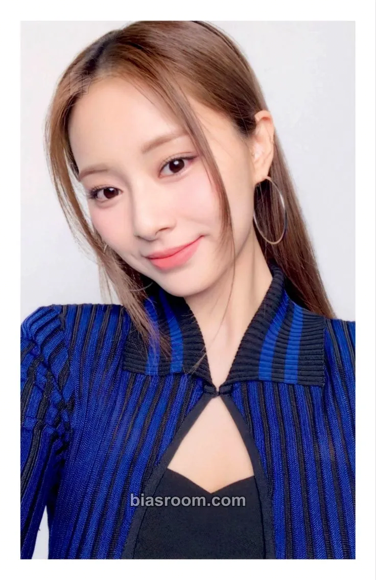 Tzuyu Hare Hare Photocard - TWICE - TWICE K-pop photocard