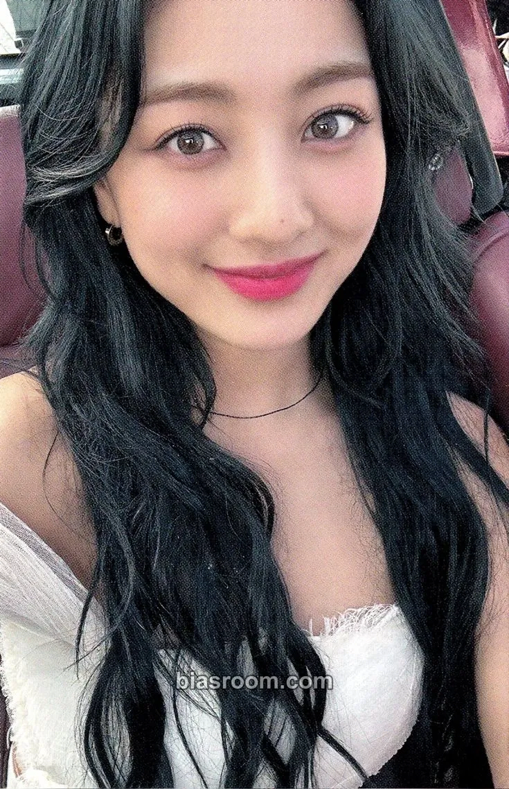 Jihyo ZONE Photocard - TWICE - TWICE K-pop photocard