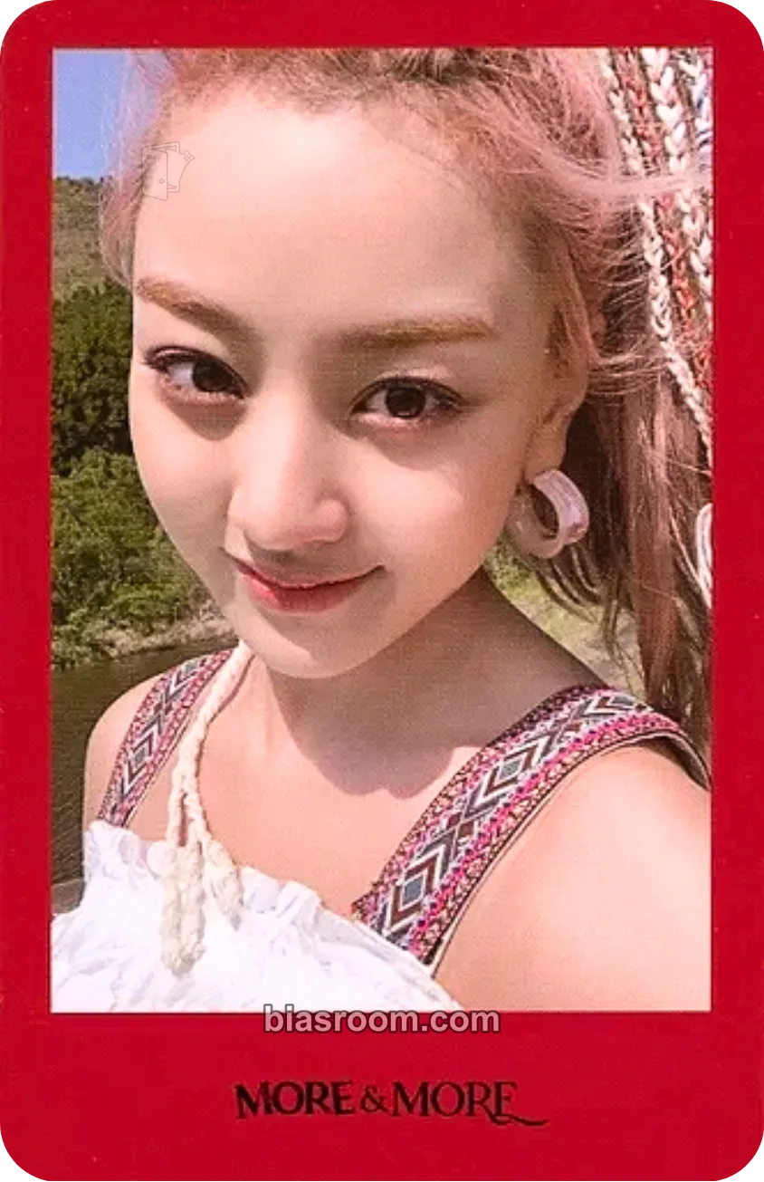 Jihyo MORE & MORE Photocard - TWICE - TWICE K-pop photocard
