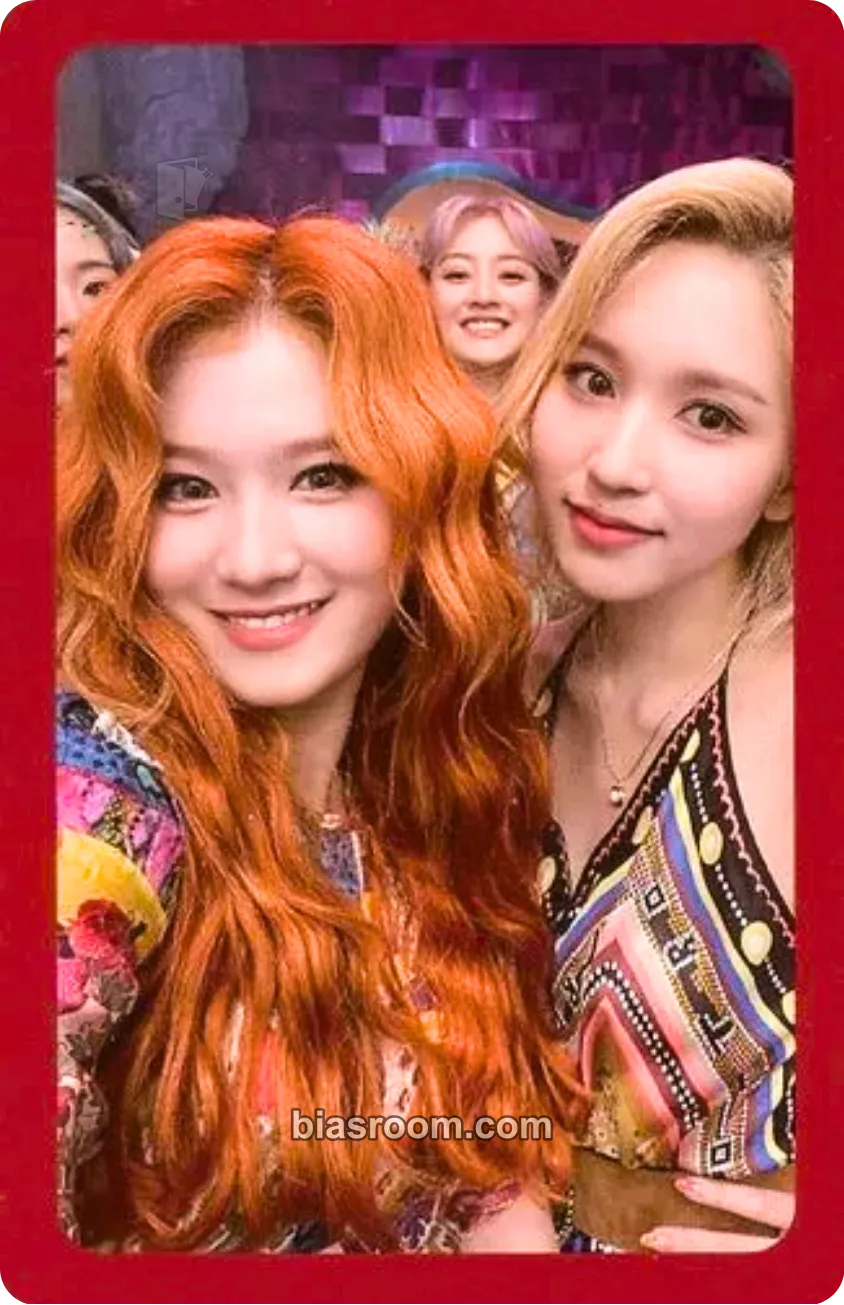 MORE & MORE Photocard - TWICE - TWICE K-pop photocard