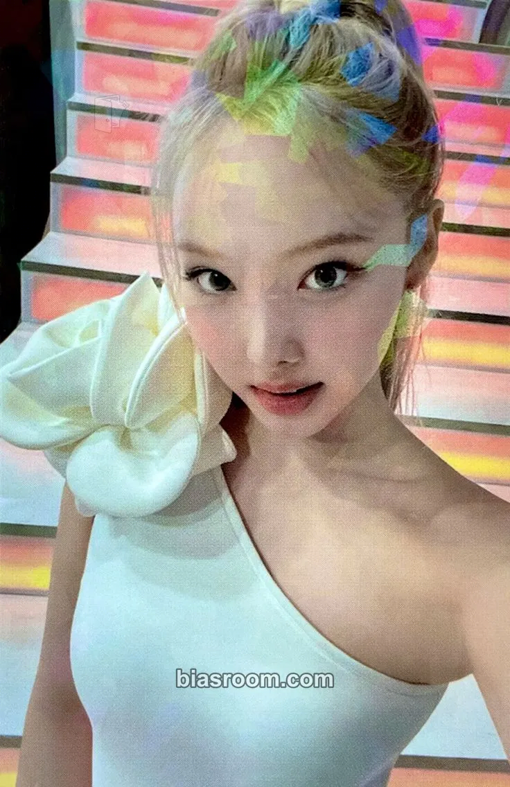 Nayeon Im Nayeon Photocard - TWICE - TWICE K-pop photocard