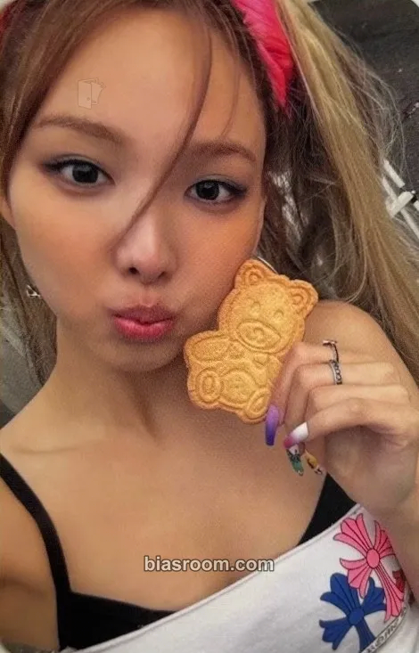 Nayeon Na Photocard - TWICE - TWICE K-pop photocard