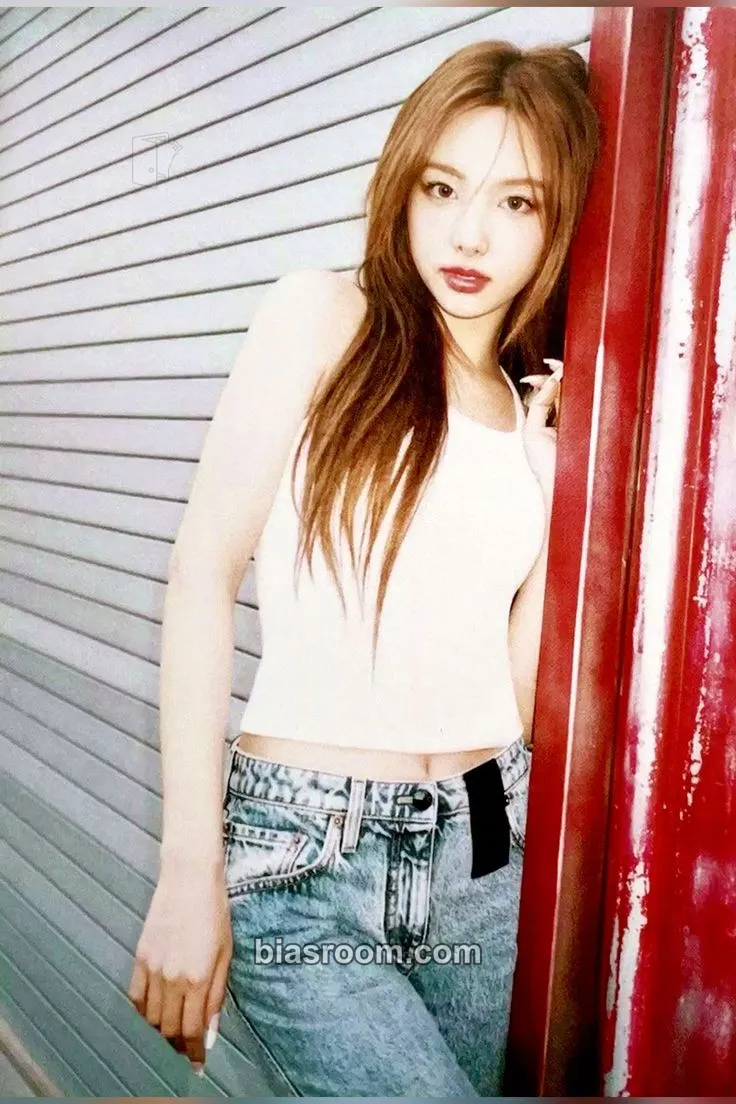 Nayeon Na Photocard - TWICE - TWICE K-pop photocard