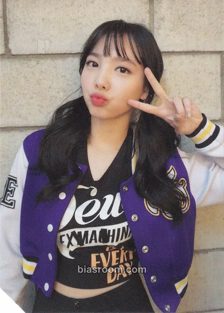 Nayeon PAGE TWO Photocard - TWICE - TWICE K-pop photocard