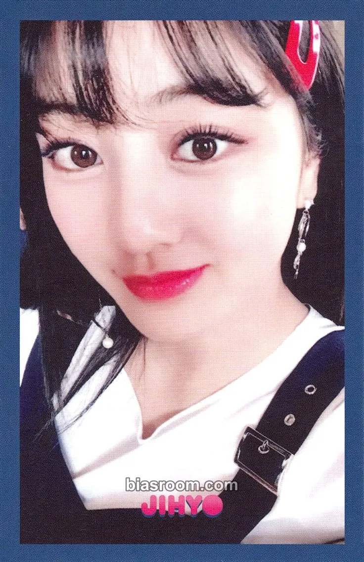 Jihyo SIGNAL Photocard - TWICE - TWICE K-pop photocard