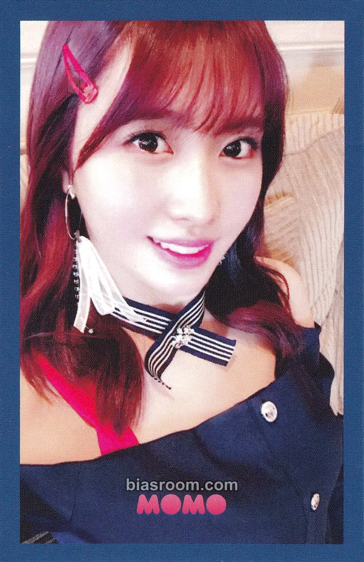 Momo SIGNAL Photocard - TWICE - TWICE K-pop photocard