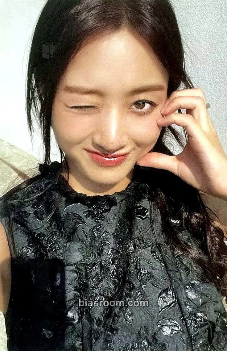 Jihyo STRATEGY Photocard - TWICE - TWICE K-pop photocard
