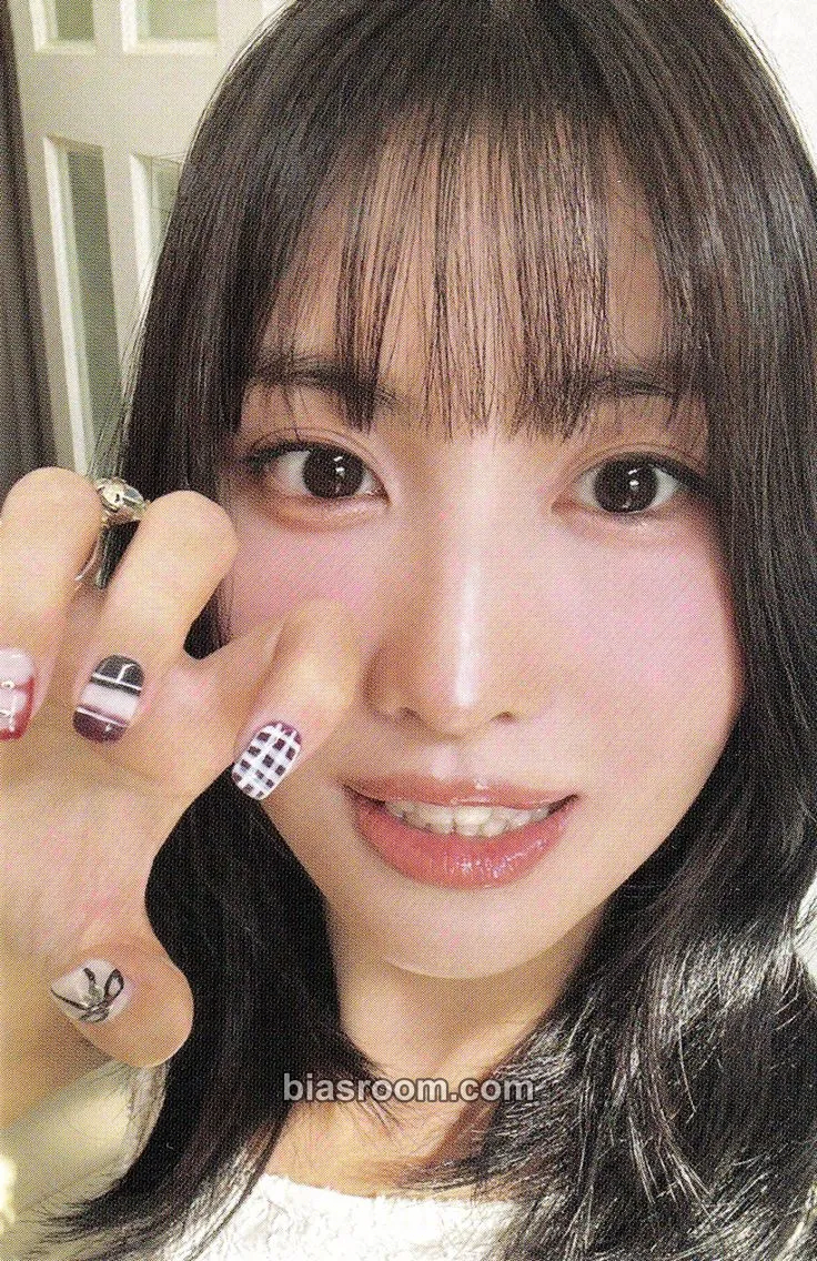 Momo STRATEGY Photocard - TWICE - TWICE K-pop photocard