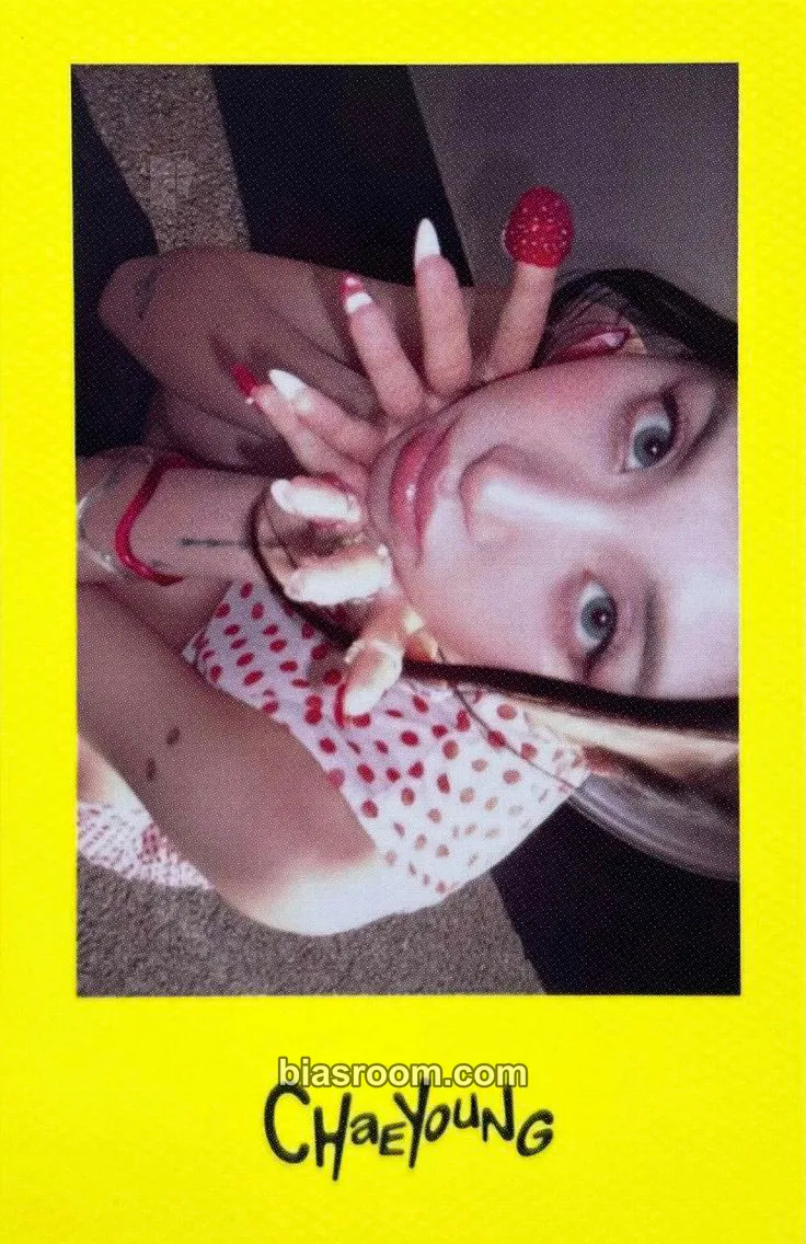 Chaeyoung THIS IS FOR Photocard - TWICE - TWICE K-pop photocard