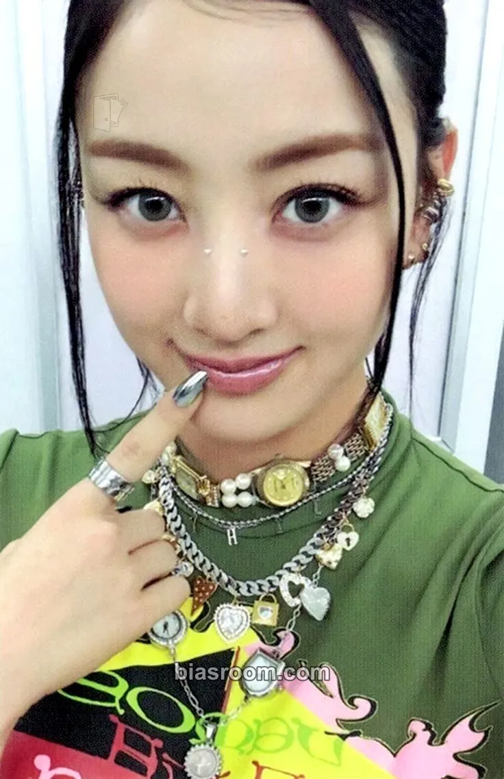 Jihyo THIS IS FOR Photocard - TWICE - TWICE K-pop photocard