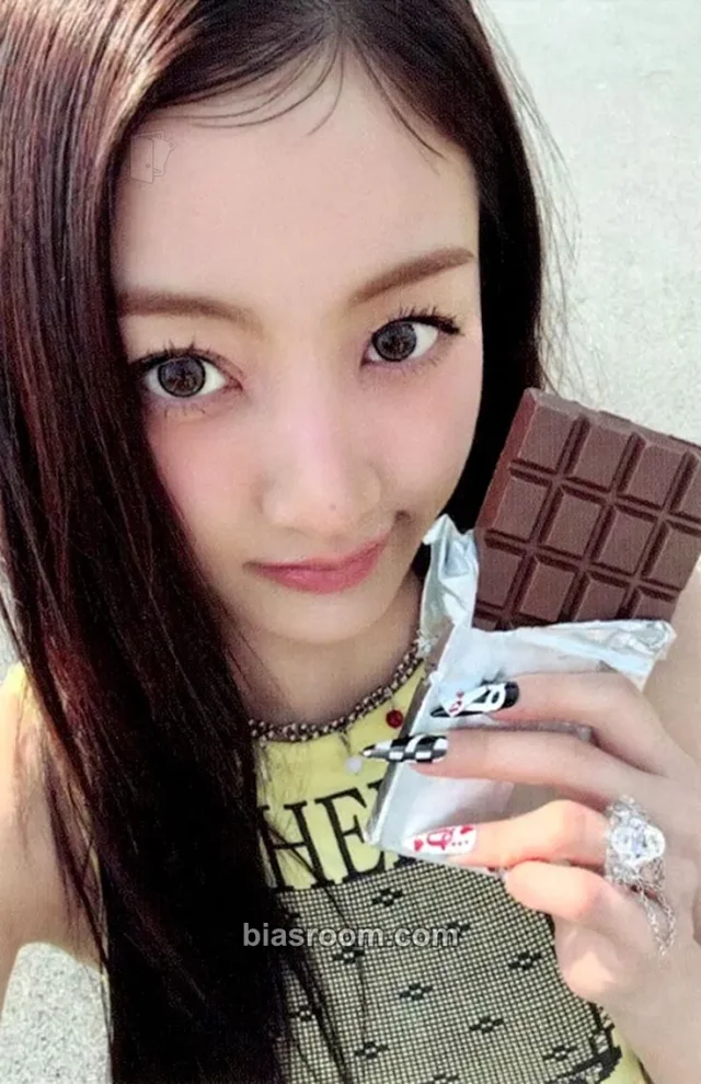 TWICE-Jihyo-Album-this is for