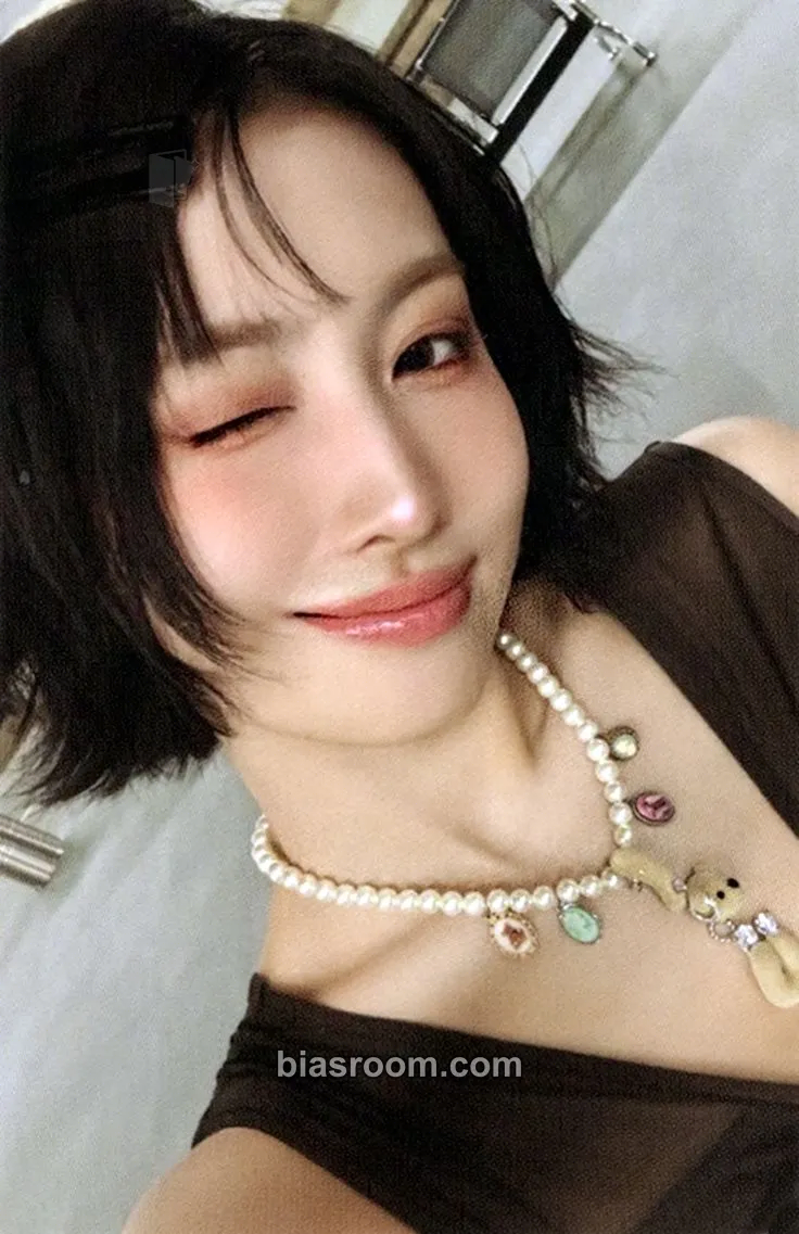 Momo THIS IS FOR Photocard - TWICE - TWICE K-pop photocard