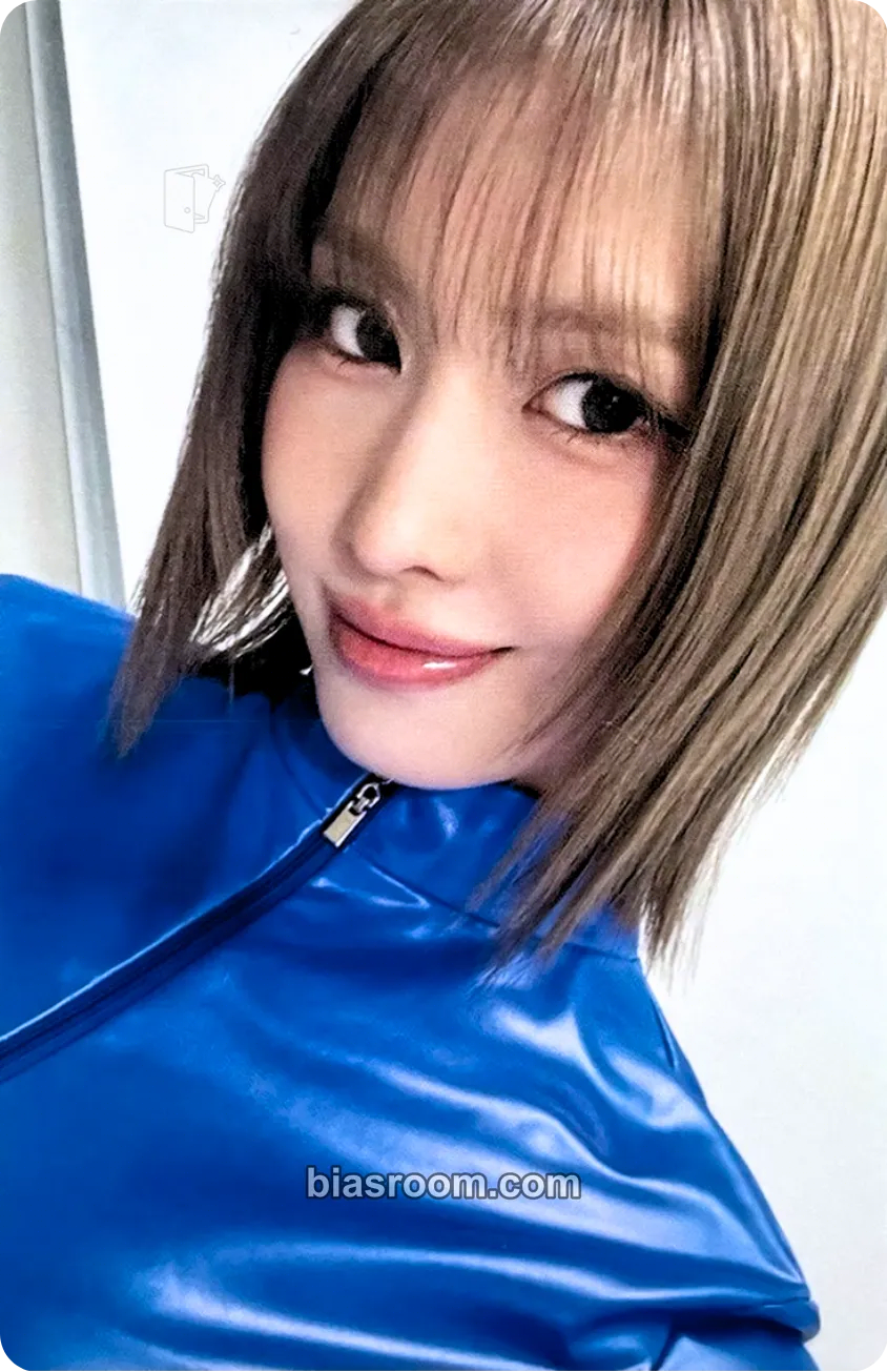 Momo THIS IS FOR Photocard - TWICE - TWICE K-pop photocard