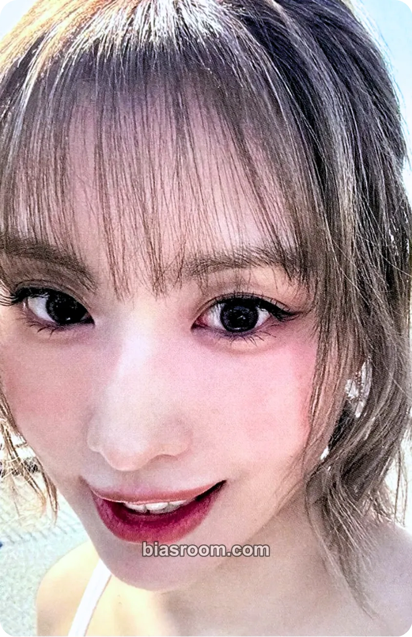 Momo THIS IS FOR Photocard - TWICE - TWICE K-pop photocard
