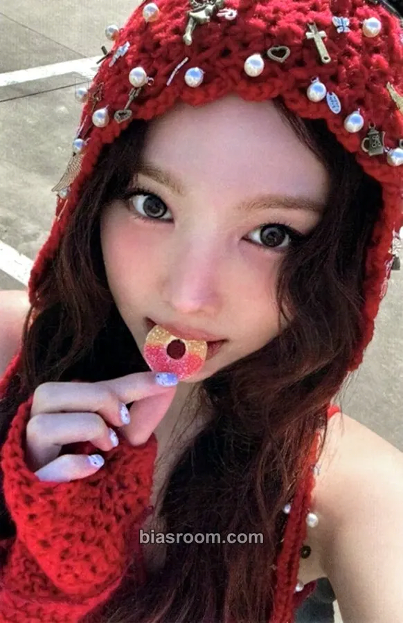 Nayeon THIS IS FOR Photocard - TWICE - TWICE K-pop photocard