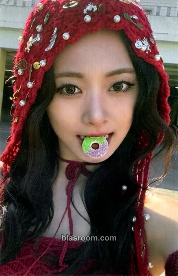 Tzuyu THIS IS FOR Photocard - TWICE - TWICE K-pop photocard