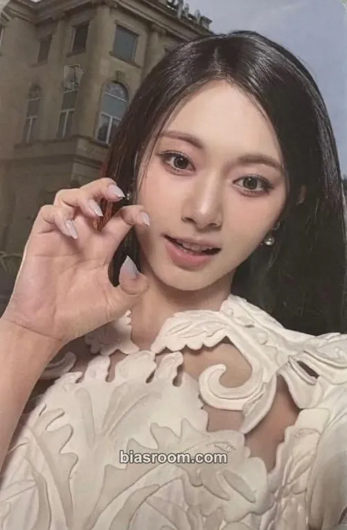 Tzuyu abouTZU Photocard - TWICE - TWICE K-pop photocard