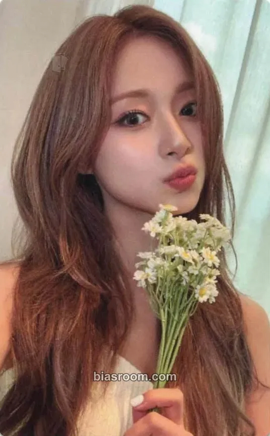 Tzuyu abouTZU Photocard - TWICE - TWICE K-pop photocard