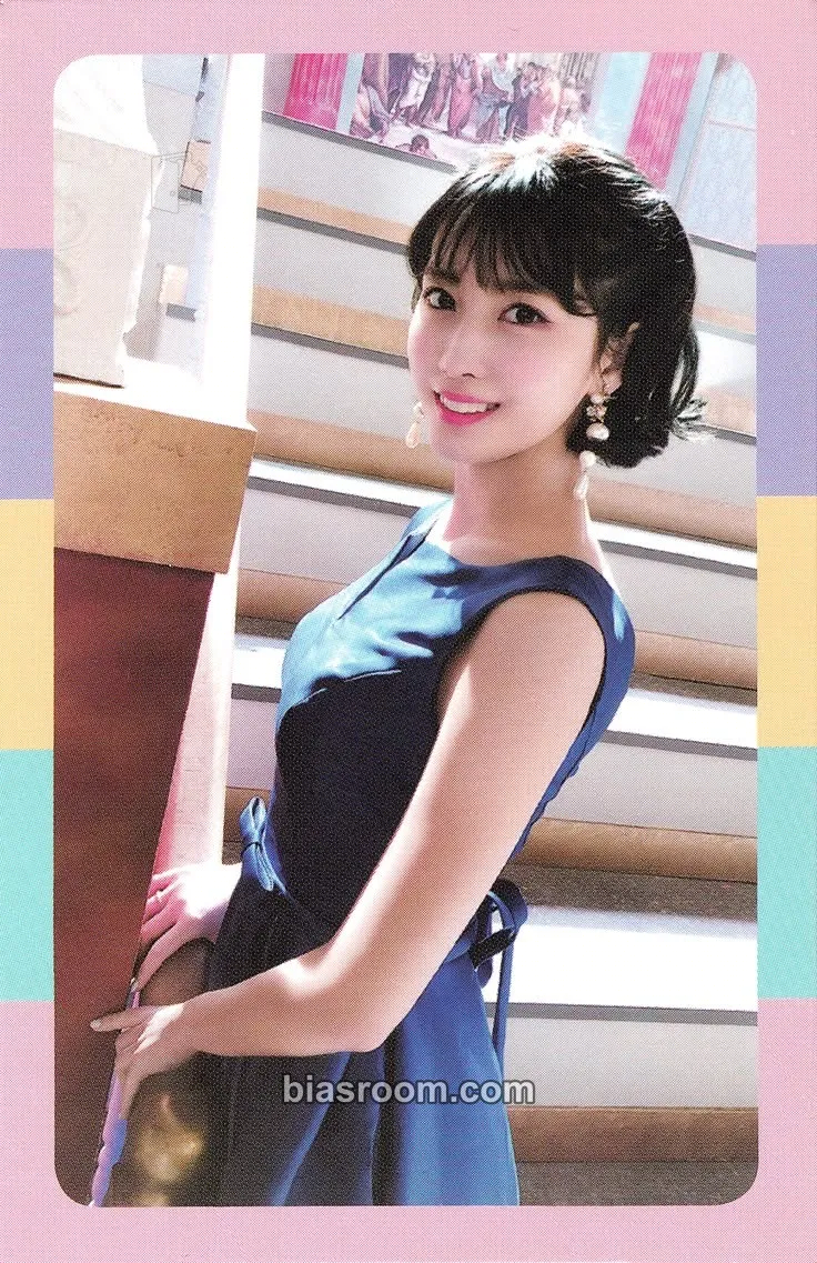 Momo What is Love? Photocard - TWICE - TWICE K-pop photocard