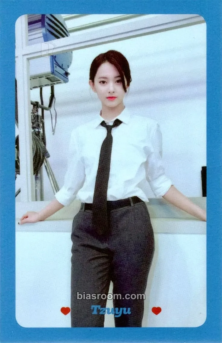Tzuyu What is Love? Photocard - TWICE - TWICE K-pop photocard