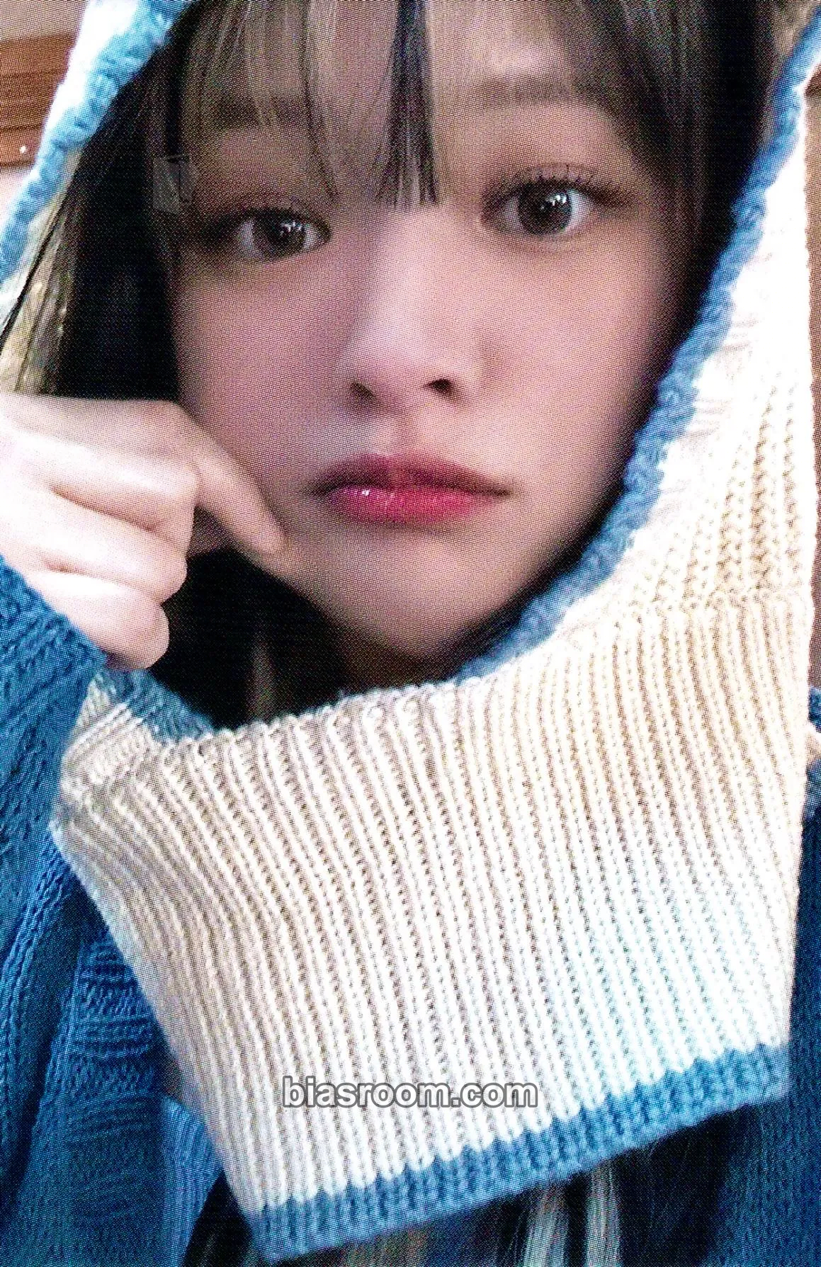 Jeongyeon With YOU-th Photocard - TWICE - TWICE K-pop photocard