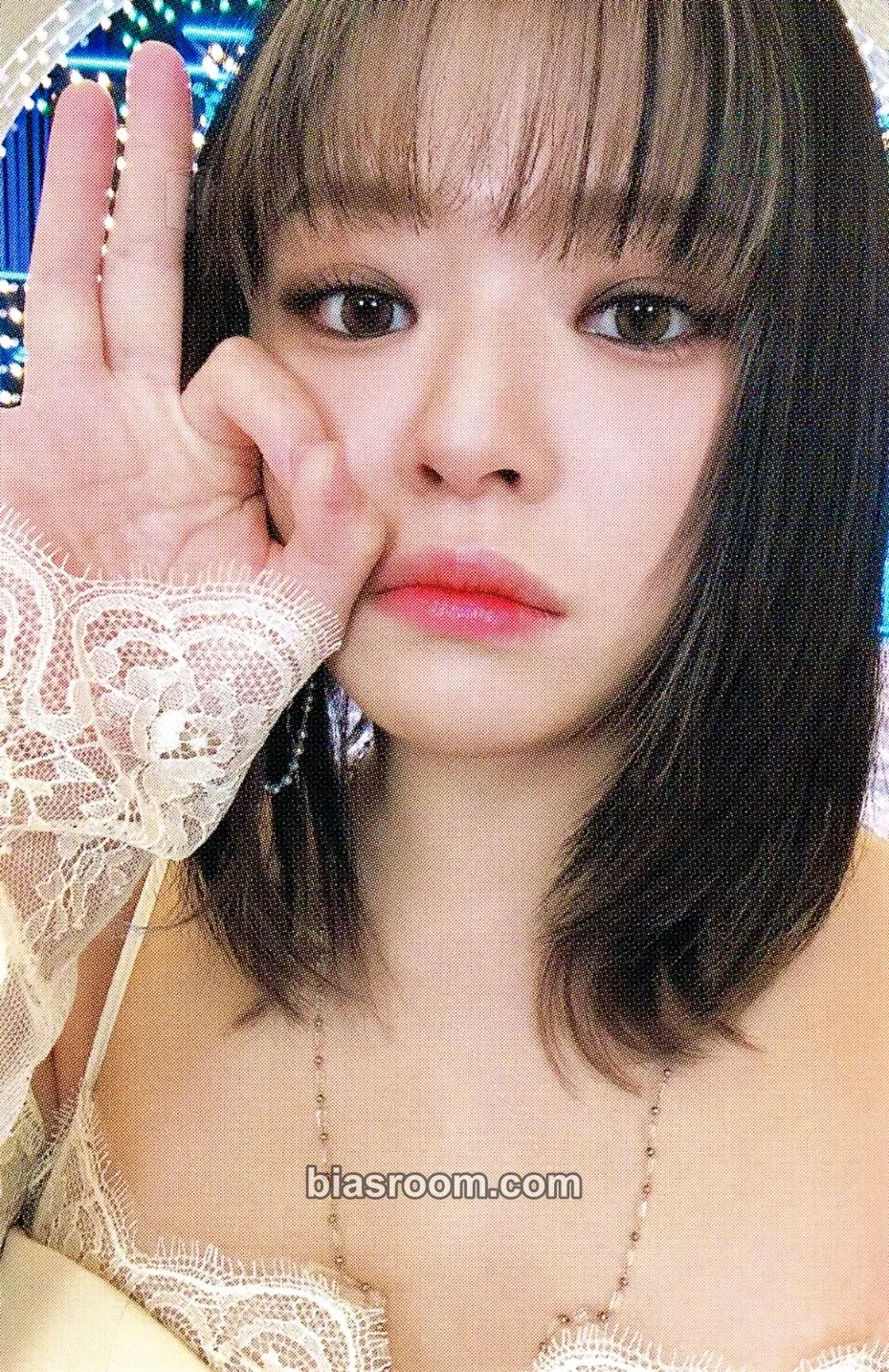 Jeongyeon With YOU-th Photocard - TWICE - TWICE K-pop photocard