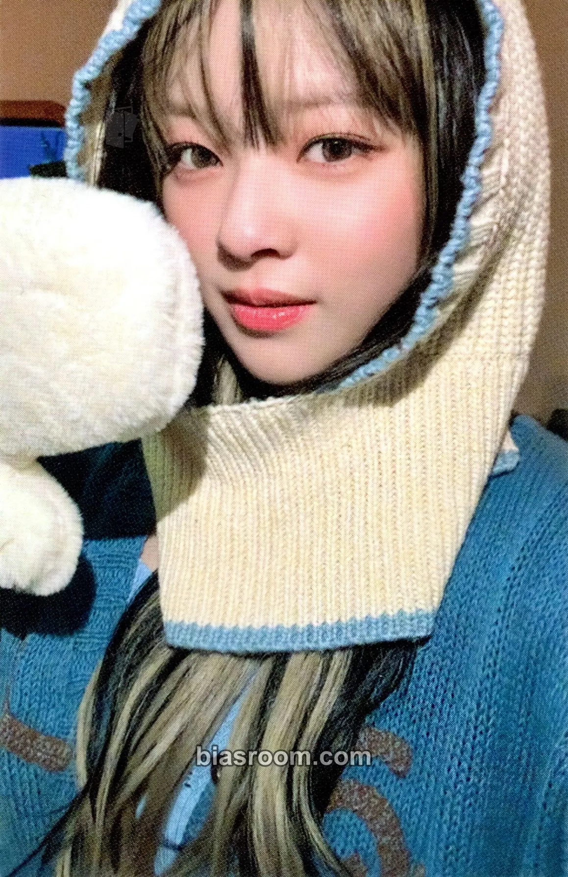 Jeongyeon With YOU-th Photocard - TWICE - TWICE K-pop photocard