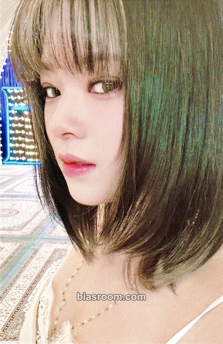 Jeongyeon With YOU-th Photocard - TWICE - TWICE K-pop photocard
