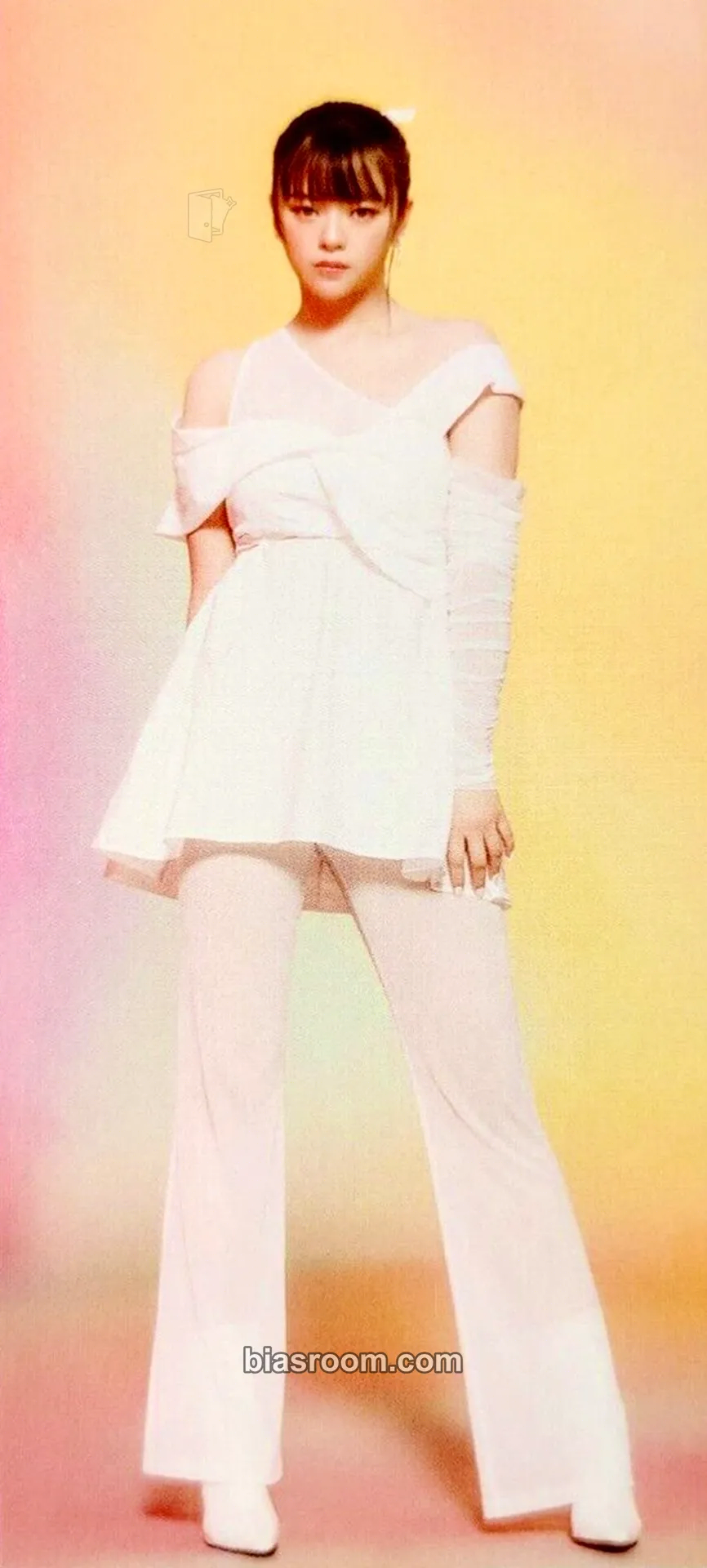 Jeongyeon With YOU-th Photocard - TWICE - TWICE K-pop photocard