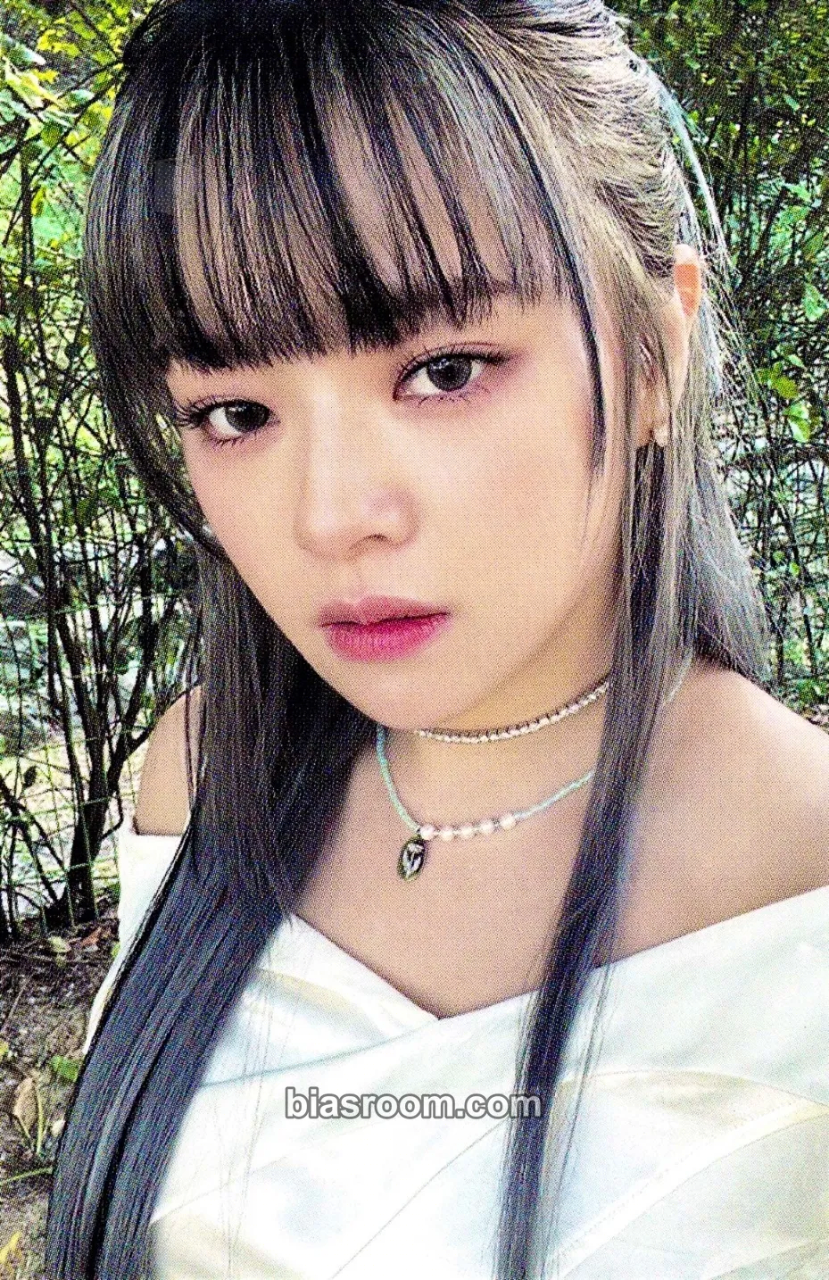 Jeongyeon With YOU-th Photocard - TWICE - TWICE K-pop photocard