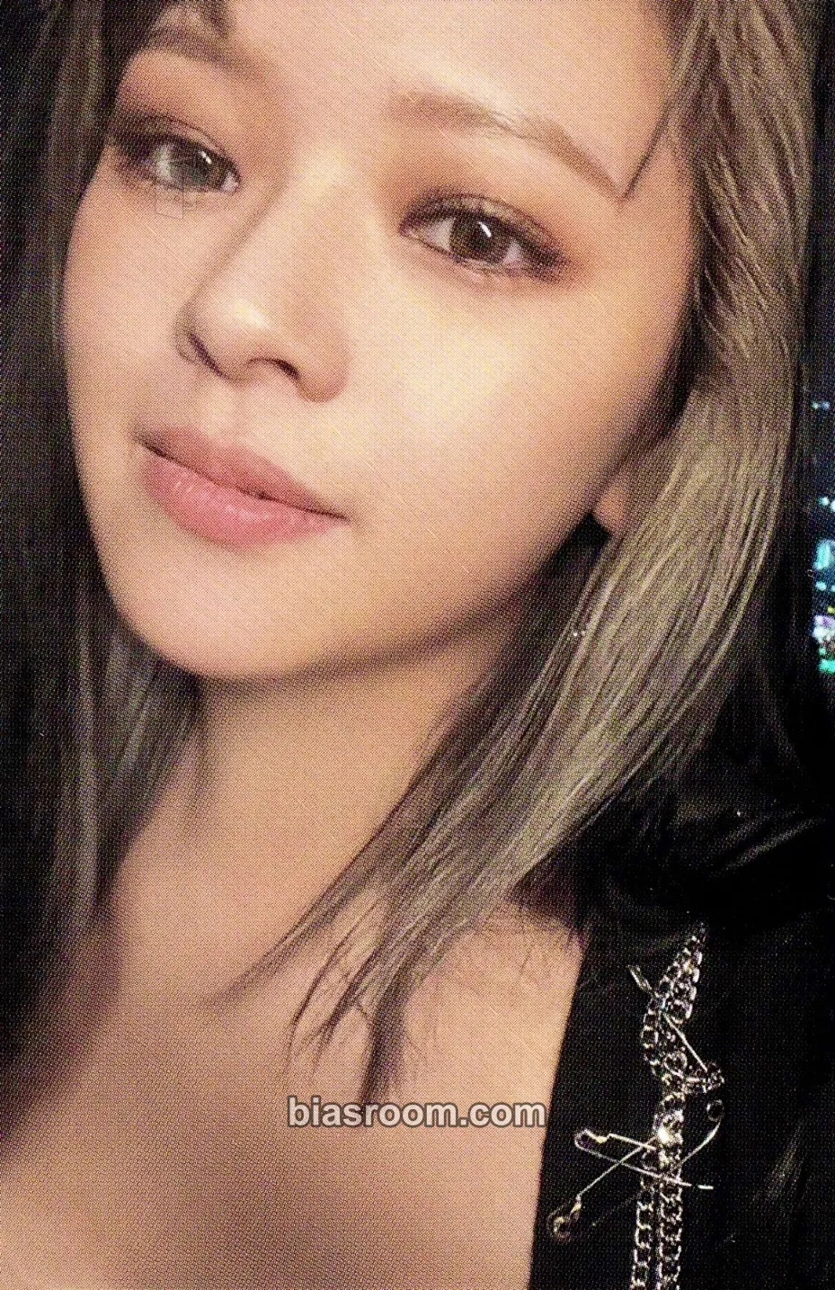 Jeongyeon With YOU-th Photocard - TWICE - TWICE K-pop photocard
